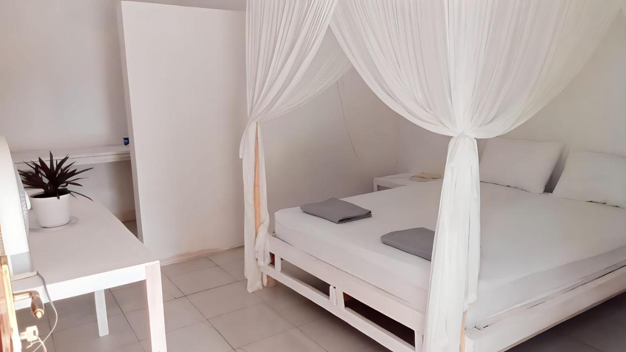 The Village Rua Beach Homestay Bagian luar foto