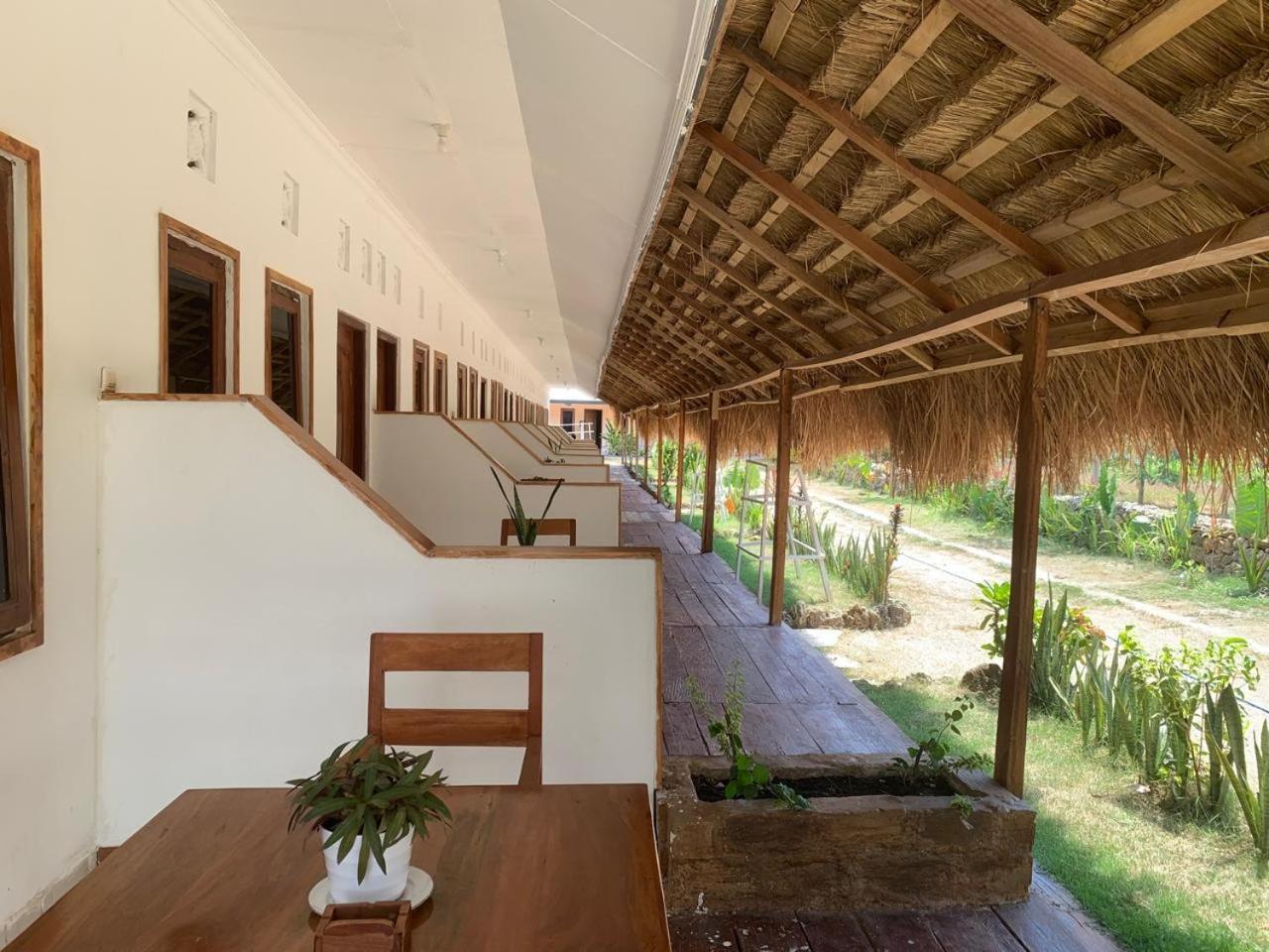 The Village Rua Beach Homestay Bagian luar foto